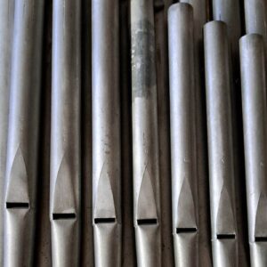 Střední kovová píšťala (salicionál)